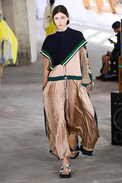 Look 39